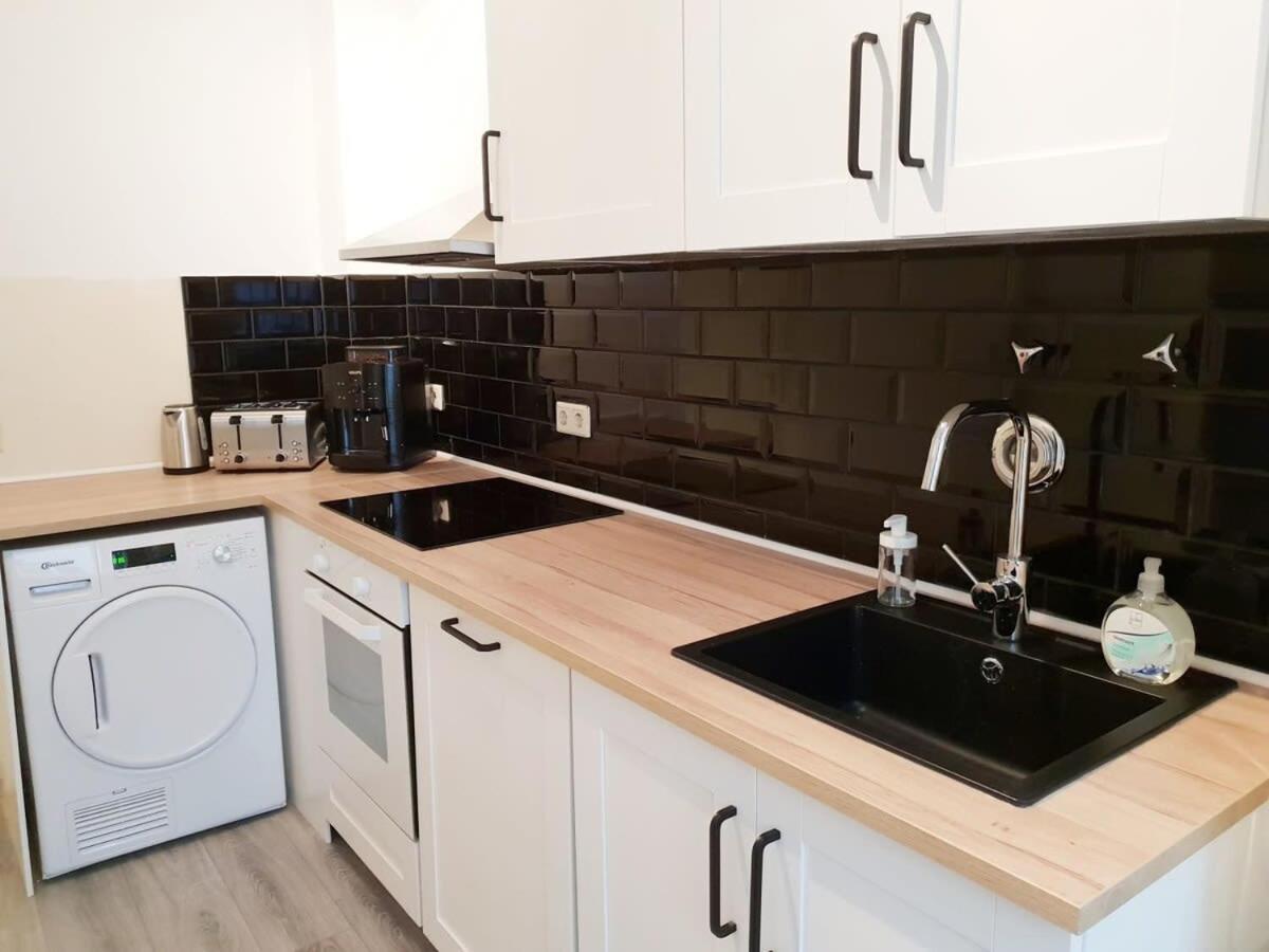 Family Apartment Moabit Берлин Екстериор снимка
